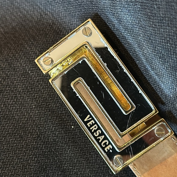 Versace Gold leather belt size 95 - Picture 6 of 9
